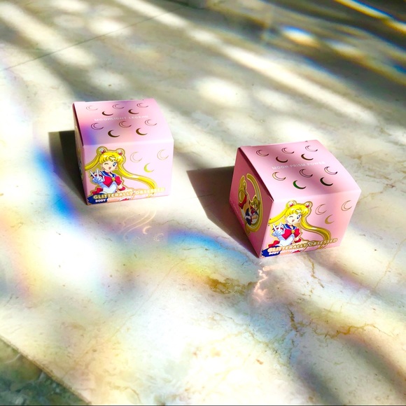 🌙✨💖Sailor Moon Colourpop Glitter Moon Light💖✨🌙 - Picture 3 of 5